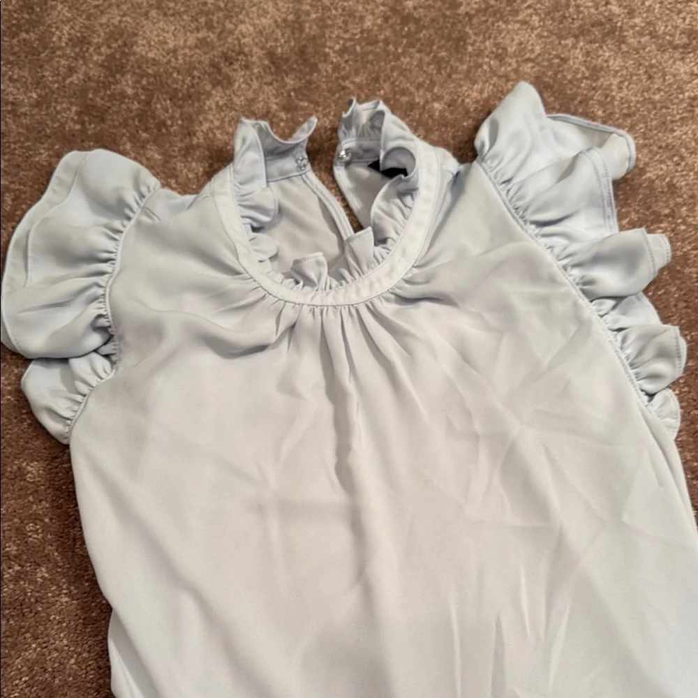 Express Ruffle Blouse - Picture 5 of 8